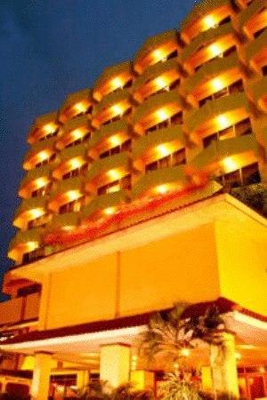 Hotel Mutiara Malioboro Jogjacarta Exterior foto